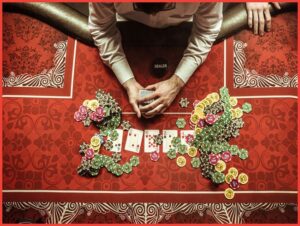 Một số vấn đề liên quan đến người chia bài trong casino